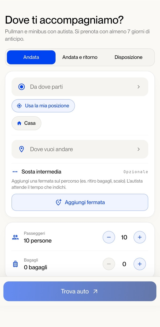 La schermata dell'app Rentando per prenotare minibus e pullman con autista, fino a 54 posti